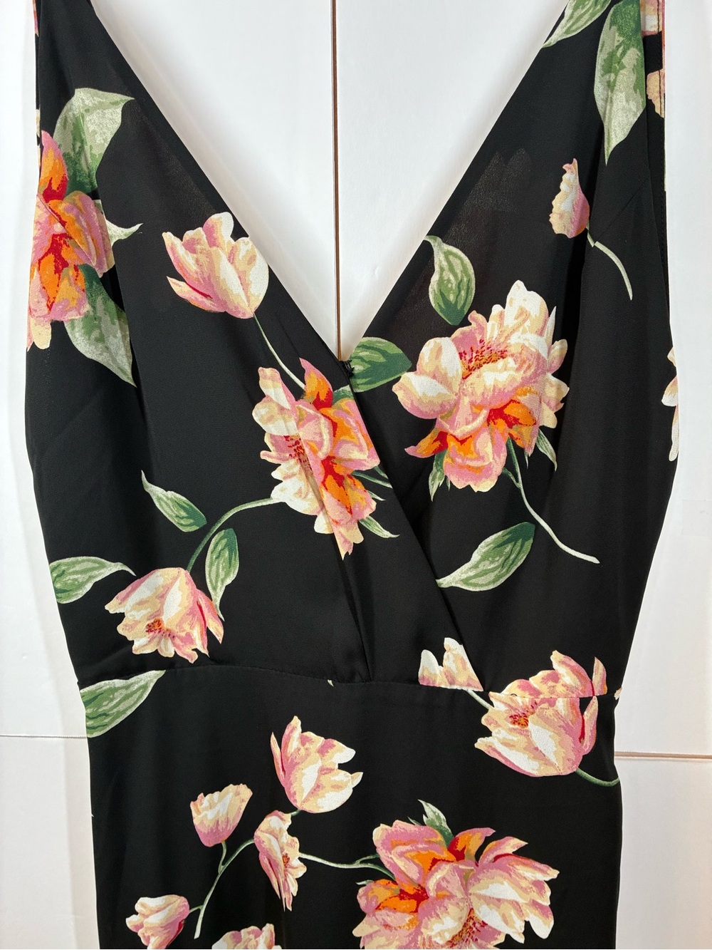 Lush Black Floral Maxi Dress Side Slit V-Neck Low Back Peony Print Size XS - Picture 4 of 8